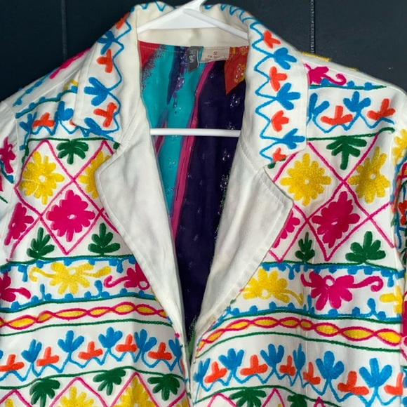 Anu Small Artisan Jacket/ Cardigan - Picture 3 of 9